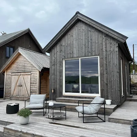 Amundoya Boathouse Ferienhaus Vadstensvik