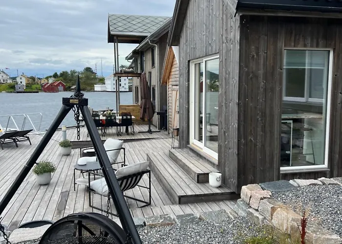 Amundoya Boathouse Feriehus